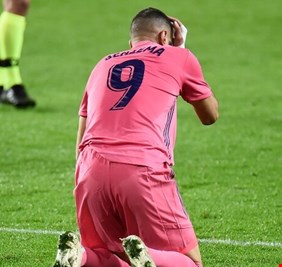 الجزيري وكيل بنزيما يثير أزمة داخل ريال مدريد