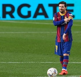 أول تعليق لوالد ميسي على إمكانية انتقال نجله إلى سان جيرمان