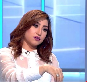 المطربة المصرية بوسي تكشف عن سبب هروبها خارج مصر