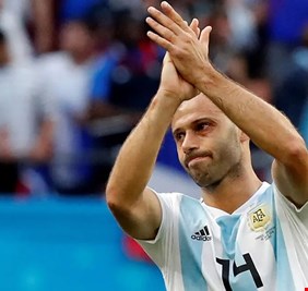 الأرجنتيني ماسكيرانو يعتزل كرة القدم بشكل مفاجئ