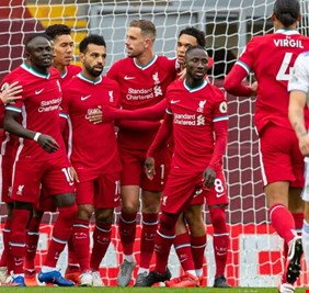 ليفربول جاهز لبيع وأحد من نجومه، صلاح أو ماني أو فيرمينو