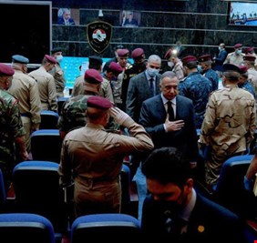 إكراماً لتضحيات جيشنا الباسل، الكاظمي يعيد العمل بنظام البديل لكافة أفراد القوات المسلحة ..