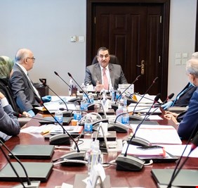 استضافة عاصفة لمحافظ البنك المركزي تهدد باقالته: 160 مليون دولار ارباح شهرية لمصارف اهلية