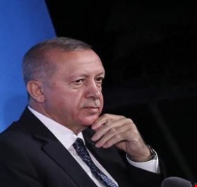 اليونان تتهم تركيا بمحاولة فرض 
