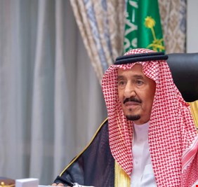 رويترز : الملك سلمان لم يبلغ بزيارة نتنياهو