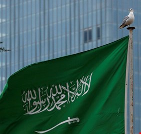 مسؤول أمريكي كبير لرويترز: السعودية تسمح للطائرات التجارية الإسرائيلية بعبور أجوائها إلى الإمارات