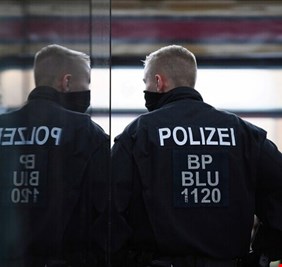 قتيلان وما لا يقل عن 10 جرحى جراء قيام شخص بدهس مارة في مدينة ترير الألمانية