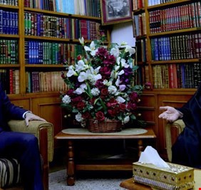 مصطفى الكاظمي يزور (الكاظمي) السيد إسماعيل الصدر ويستذكر معه سيرة الشهيدين الصدرين..