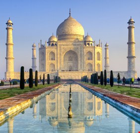 خبيرة تفك الرموز الدينية المخفية وراء الهندسة المعمارية الرائعة لتاج محل