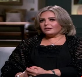 الفنانة صابرين تنجو من الطلاق بعد مباراة الأهلي والزمالك