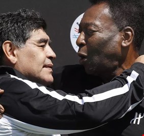 بيليه يوجه رسالة وداعية جديدة لمارادونا