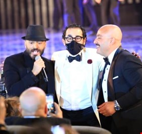 تفاصيل الصلح بين تامر حسني وأحمد السقا في 