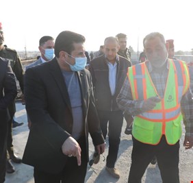 تنفيذاً لتوجيهات رئيس الوزراء بمتابعة المشاريع المتلكئة في الناصرية .. مستشار الأمن القومي يتفقد إعمار جسر الناصرية الكونكريتي