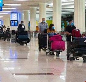 لأسباب مجهولة .. السلطات الأماراتية توقف نحو 200 مسافر إسرائيلي في مطار دبي الدولي