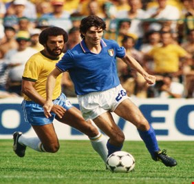 وفاة أسطورة إيطاليا وهداف مونديال 1982 باولو روسي