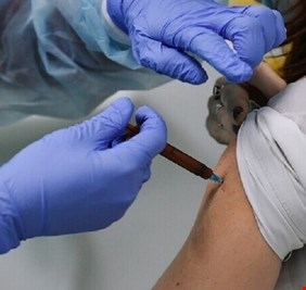 هل يمكن لمن يتحسس من البنسلين الحصول على لقاح 