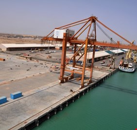 تحويل ميناء خور الزبير من تجاري إلى نفطي