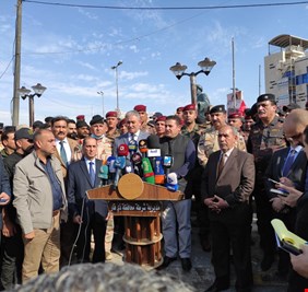 رئيس خلية الطوارئ قاسم الأعرجي يبارك قرار فتح ساحة الحبوبي، ويعلن عن قرار الكاظمي بتشكيل فريق وزاري للنظر بقضايا ذي قار