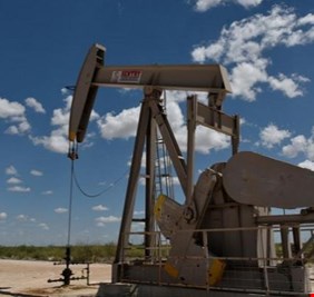 تفاؤل اللقاح يكسر مخاوف العزل.. النفط فوق 50 دولارا