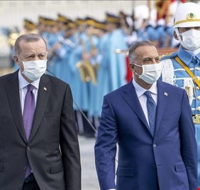 كيف تعامل الاعلام العربي مع زيارة الكاظمي لتركيا