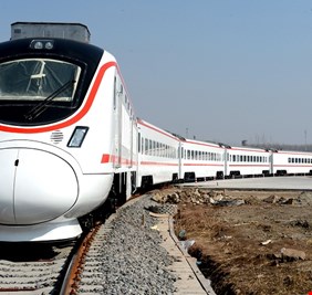 لأول مرة .. وزير النقل يعلن عن موعد إنجاز قناطر القطار المنطلق من بغداد الى الموصل، ثم الى تركيا