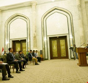 الكاظمي: الموازنة إستهدفت الطبقات العليا ولن تمس الرواتب الواطئة، علماً أنها عُرضت على كل الكتل السياسية وجميعها كانت داعمة