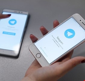 دعايات وميزات مدفوعة قد تظهر في تطبيق 