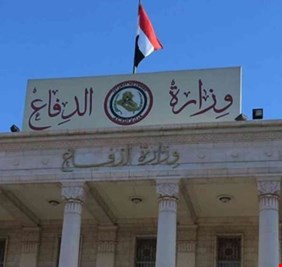 بالوثيقة .. طلب رفع الحصانة عن وزير دفاع أسبق للتحقيق في قضية الطائرة التشيكية