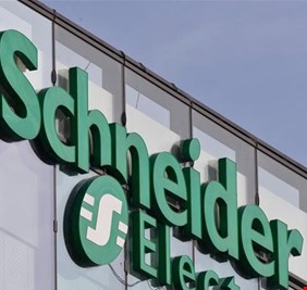 الكهرباء وشنايدر إلكتريك توقعان مذكرة لتطوير شبكة توزيع الطاقة في العراق