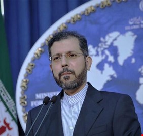 إيران تحسم الجدل بشأن نقل الوفد العراقي رسالة من بايدن