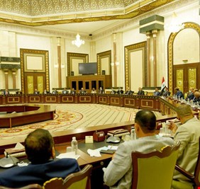 في حديث صريح .. الكاظمي: لأول مرة رؤوس فاسدة كبيرة تجد نفسها في السجن لا يحميها حزب ولا متنفذون، وسيكون عام 2021 عام كشف الحقائق الكبرى !