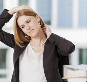 تمارين بسيطة لتجنب طقطقة الرقبة