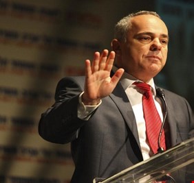 إسرائيل ترد على 'مزاعم' نيتها استهداف منشآت أميركية في العراق !