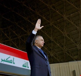 (العراق اليوم) ينشر صوراً لم تنشر للكاظمي في أستعراض الجيش صبيحة اليوم الأربعاء