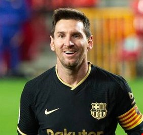 الساحر ميسي يخرج بعدة أرقام قياسية من مواجهة غرناطة