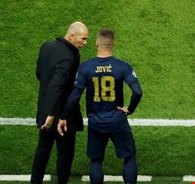 مهاجم ريال مدريد 