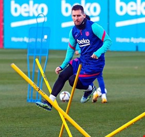 عودة ميسي تزين قائمة برشلونة لمواجهة رايو فاليكانو في كأس إسبانيا