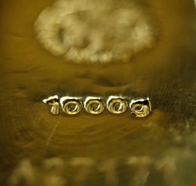 كيف سينهي الذهب الشهر في ظل صعود الدولار؟