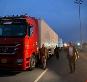 وصول اول شحنة لتصدير الطماطم الى السعودية عبر منفذ عرعر