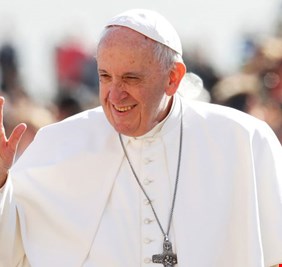 البابا فرنسيس يكشف موعد زيارته التاريخية للعراق