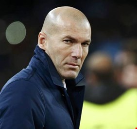 بعد العودة لقيادة ريال مدريد.. تطور جديد في ملف إقالة زيدان