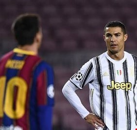 ميسي يجرد رونالدو من رقم قياسي