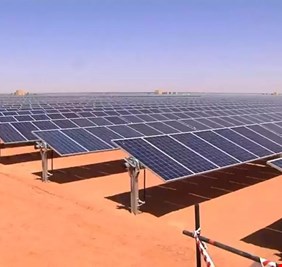 للقضاء على أزمة الكهرباء .. حكومة الكاظمي تستثمر في المحطات الشمسية