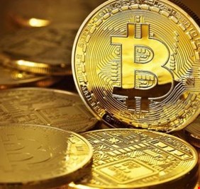 بيتكوين تحطم حاجز 57 ألف دولار وتسجل أعلى سعر على الإطلاق