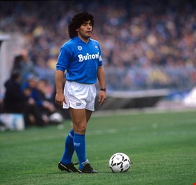 رسائل عيد الميلاد ومرض غريب.. تفاصيل مثيرة في لغز وفاة مارادونا