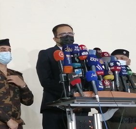 بالصور .. عمليات التطعيم بلقاح كورونا بدأت في بغداد، وأول مواطن عراقي يتلقاه في مدينة الطب