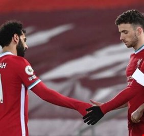 صلاح يبدي استياءه لتبديله ووكيله ينشر 