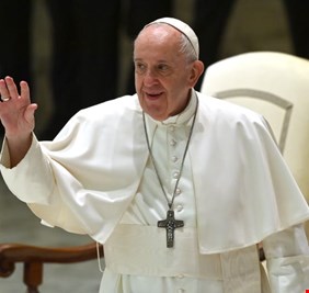 شخصية مسيحية بارزة :  اجراءات حكومة  الكاظمي ساهمت في إقناع الحبر بالحج الى أور؟