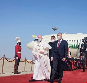 دعونا نتحدث بصراحة : لو لم يكن الكاظمي (المعتدل) رئيساً، هل سيأتي البابا الى العراق بهذه الطمأنينة؟