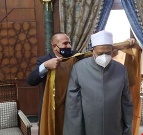 العراق يصبح محجاً للمؤمنين .. بعد (حج البابا).. شيخ الازهر يتلقى دعوة من الكاظمي والحلبوسي للحج في بغداد